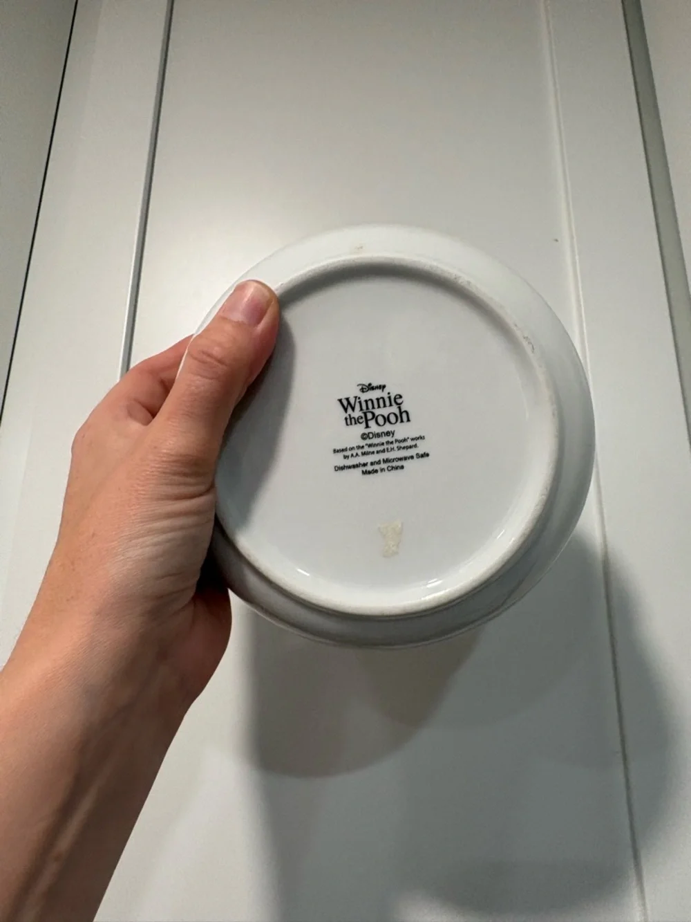NEW Disney's Winnie the Pooh Bowl with Lid
